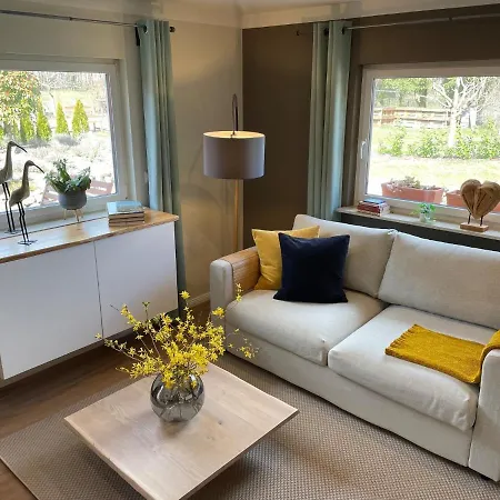Moderne Und Komfortable Ferienwohnung Im Gruenen! Apartmán Klausdorf (Vorpommern-Rugen)